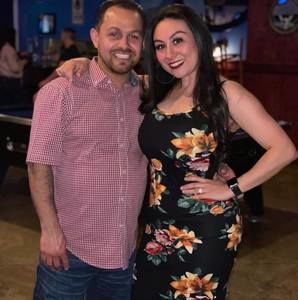 Meet your Posher, Demis